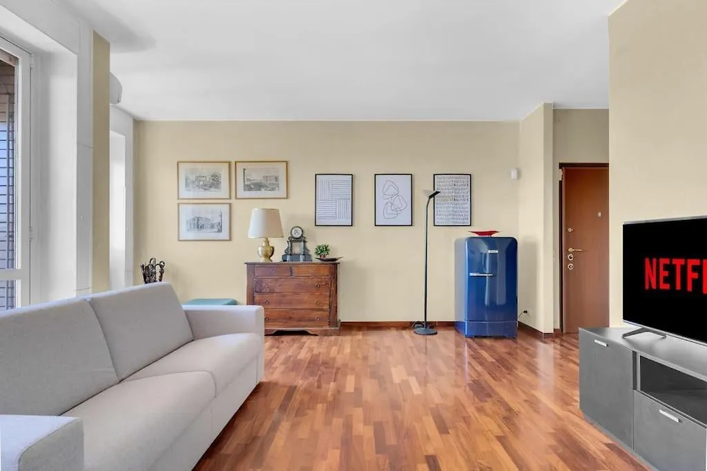 Apartment Attico-Vista Sul Duomo-Citylife-Skyline Milan
